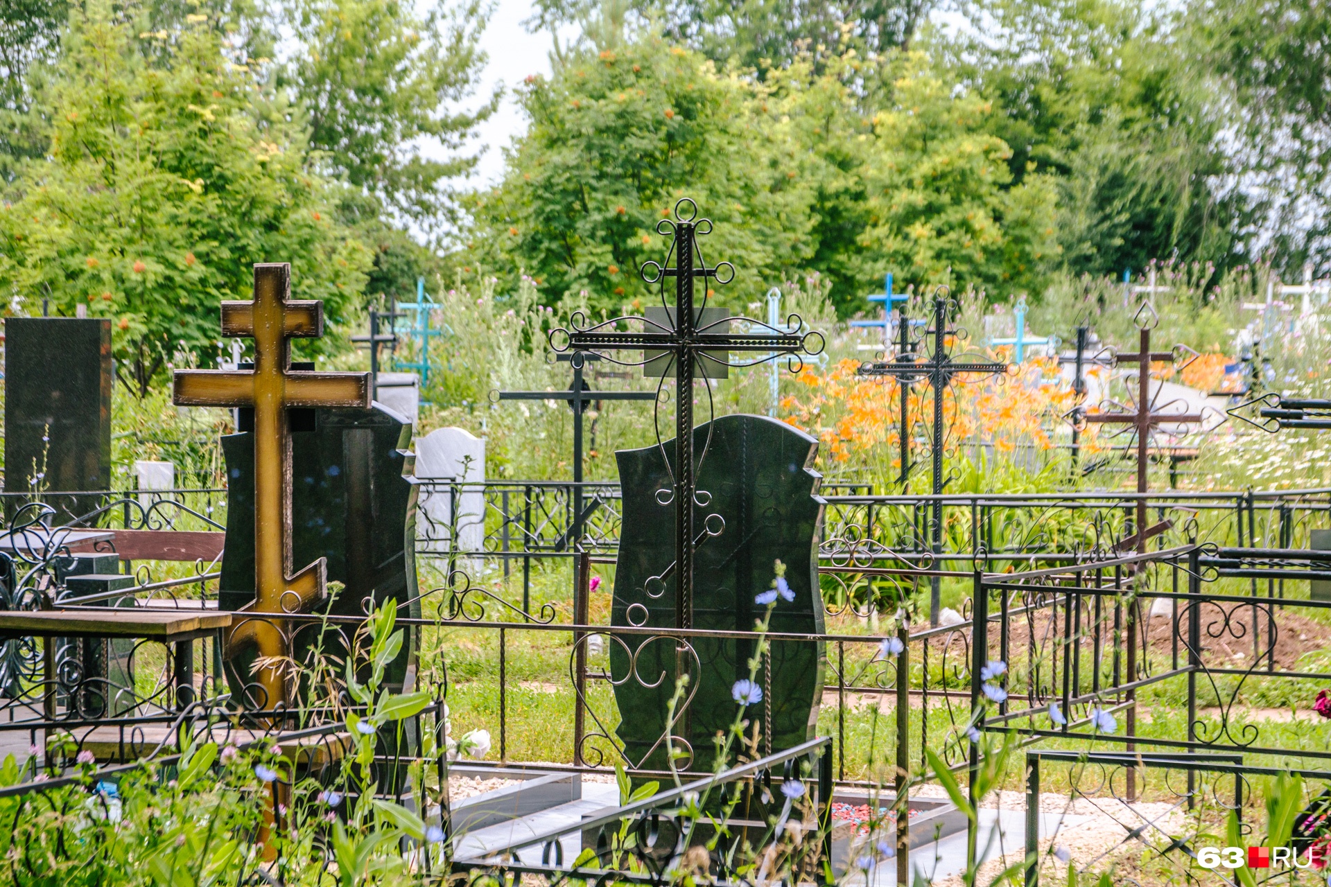Городское кладбище Тольятти