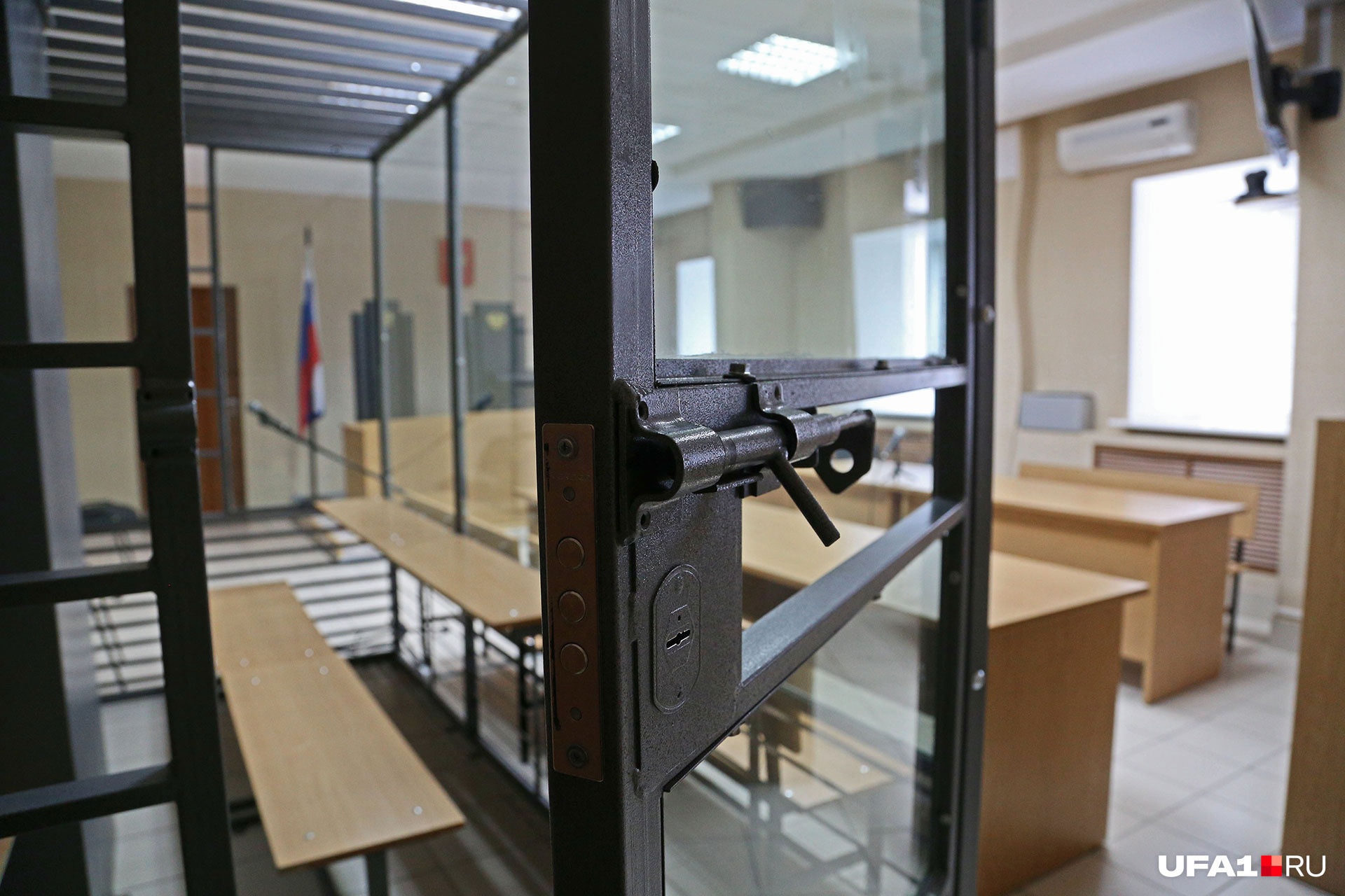 Два бывших чиновника предстанут перед судом в Уфе за растрату 1.6 миллиарда рублей