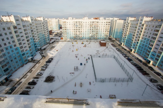 Микрорайон известен многим по своим бело-голубым домам, просторным дворам, благоустроенной территории, насыщенной социальной жизни. Это место, где новосибирцы создавали новые семьи, где родились дети, появились друзья. И пусть для кого-то это просто панельные дома, а кто-то нашел здесь свое счастье. Тишина, покой и уют — все то, что любит русская душа. Микрорайон известен многим по своим бело-голубым домам, просторным дворам, благоустроенной территории, насыщенной социальной жизни. Это место, где новосибирцы создавали новые семьи, где родились дети, появились друзья. И пусть для кого-то это просто панельные дома, а кто-то нашел здесь свое счастье. Тишина, покой и уют — все то, что любит русская душа.