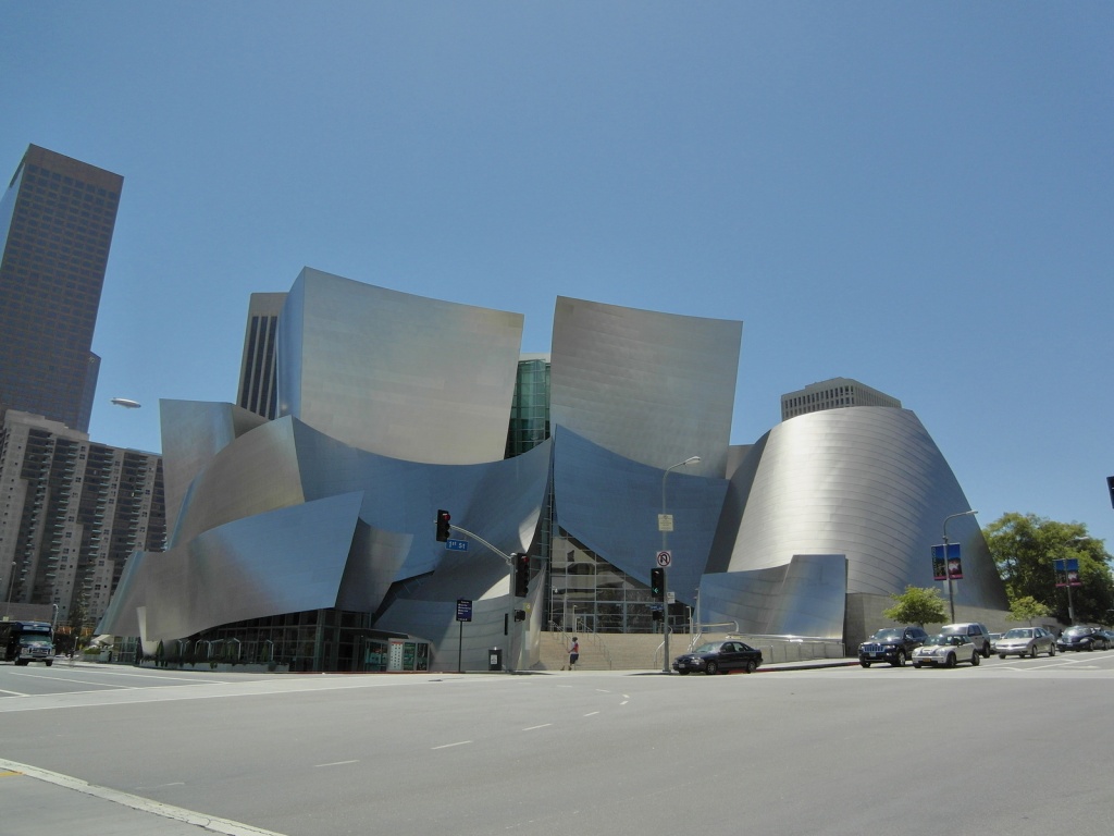 Концертный зал уолта диснея. Концертный зал Дисней в Лос-Анджелесе. Концертный зал Уолта Диснея в Лос-Анджелесе. Концертный зал имени Уолта Диснея Фрэнк Гери.