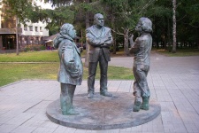 Памятник "Горожане или Разговор"