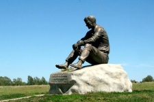 Памятник В. М. Шукшину на горе Пикет 