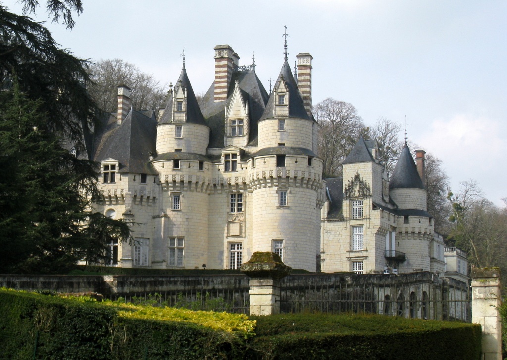 Замок юссе во франции