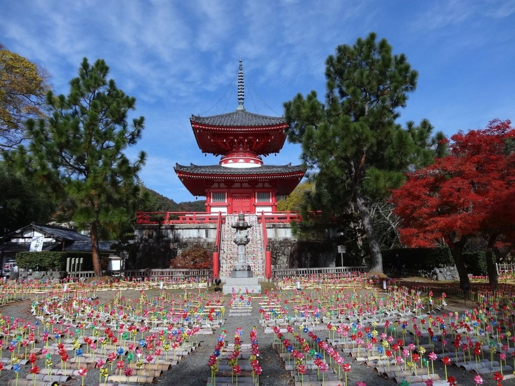 Япония пон. Храм Сэнсодзи Япония Будда. Киото Япония достопримечательности. Киото город в Японии достопримечательности. Япония Киото музеи.