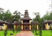 Пагода Тхьенму (Chùa Thiên Mụ)