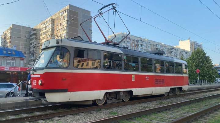 В трамваях Краснодара поднимут цену до 35 рублей, потому что кондукторам мало платят