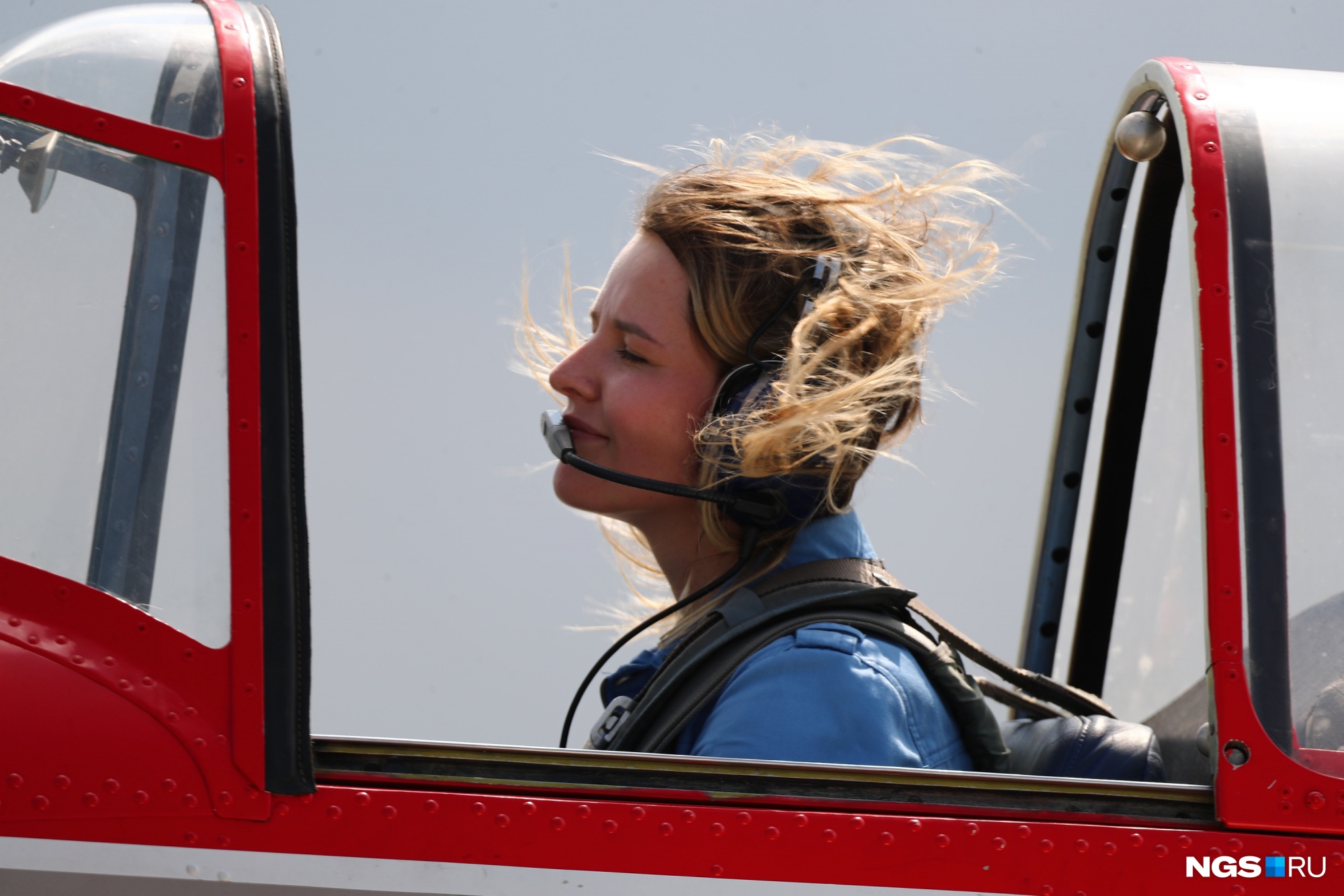 Первая в России женская пилотажная группа выступила в Новосибирске — фото девушек-пилотов