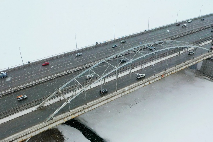 Власти уверены, что пробок во время ремонта старого моста не будет Власти уверены, что пробок во время ремонта старого моста не будет