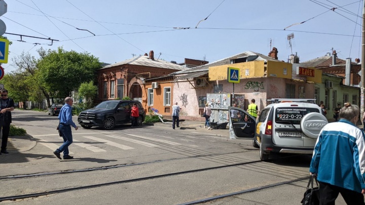 В центре Краснодара из-за ДТП временно остановилось движение трамваев