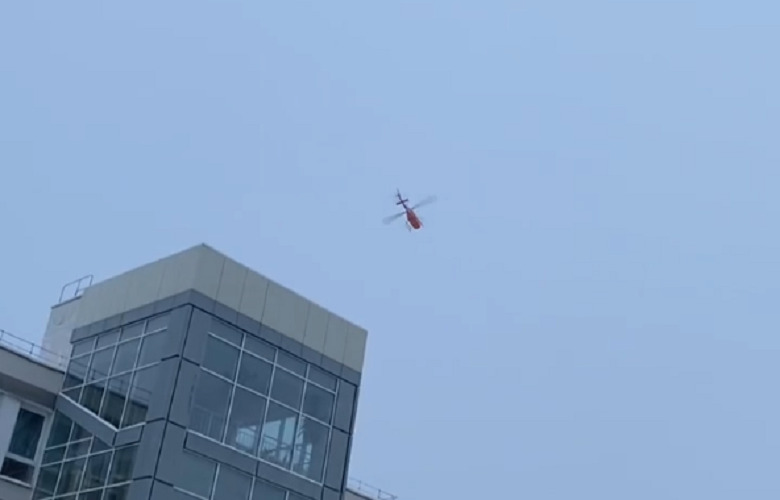 Над центром Екатеринбурга пролетел вертолет центра медицины катастроф