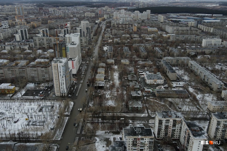Жители Эльмаша уверены, что их квартал первым пойдет под снос, поскольку там было много пожаров Жители Эльмаша уверены, что их квартал первым пойдет под снос, поскольку там было много пожаров