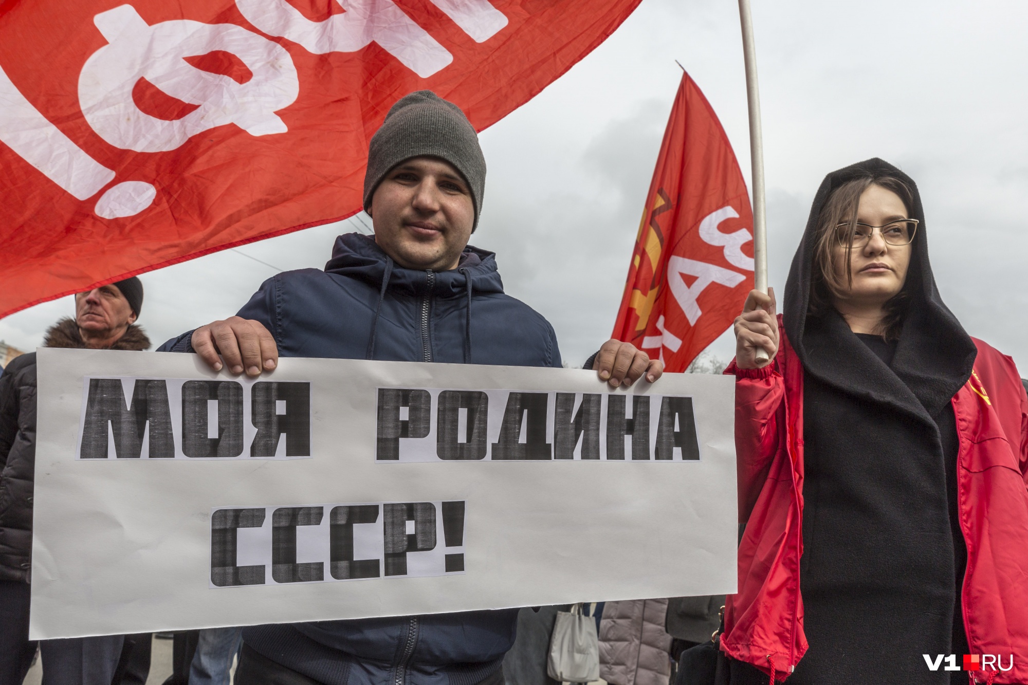 Как показывает социология, растет мнение, что в СССР было хорошо Как показывает социология, растет мнение, что в СССР было хорошо