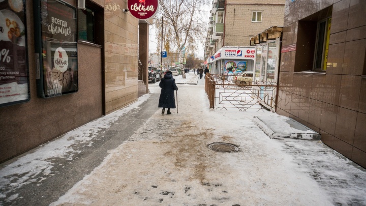 Число протоколов из-за плохой уборки снега резко сократилось в Новосибирске — с чем это связано