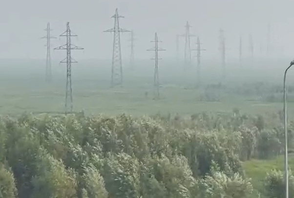 Такого раньше не было: в Сети обсуждают смог, накрывший Ханты-Мансийск