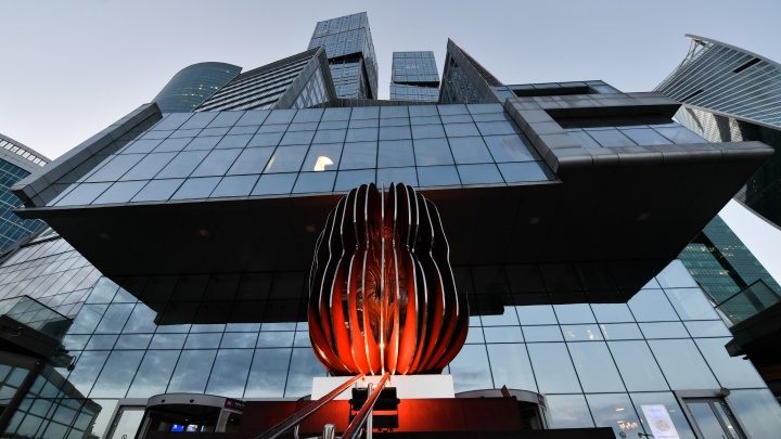 Кто обитает в «Москва-Сити»? Список випов со всей страны, которые купили недвижимость в элитных небоскребах