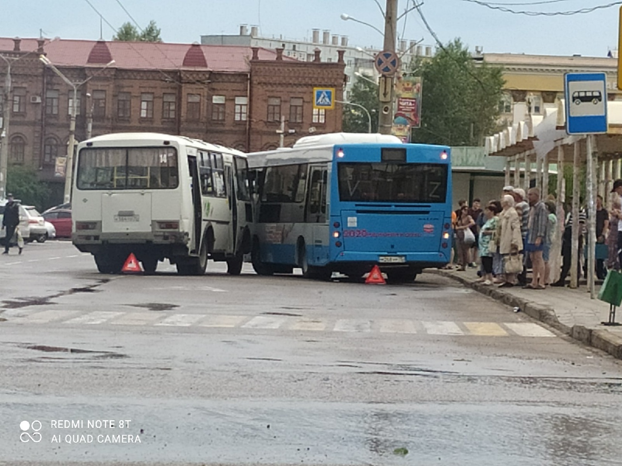 Два автобуса столкнулись около вокзала в Чите 1 июля