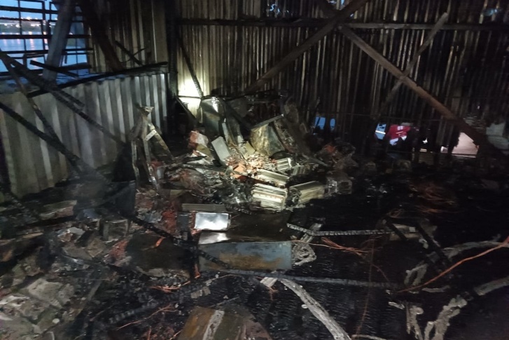 Майнинговое оборудование сгорело на площади 300 квадратных метров на иркутском элеваторе