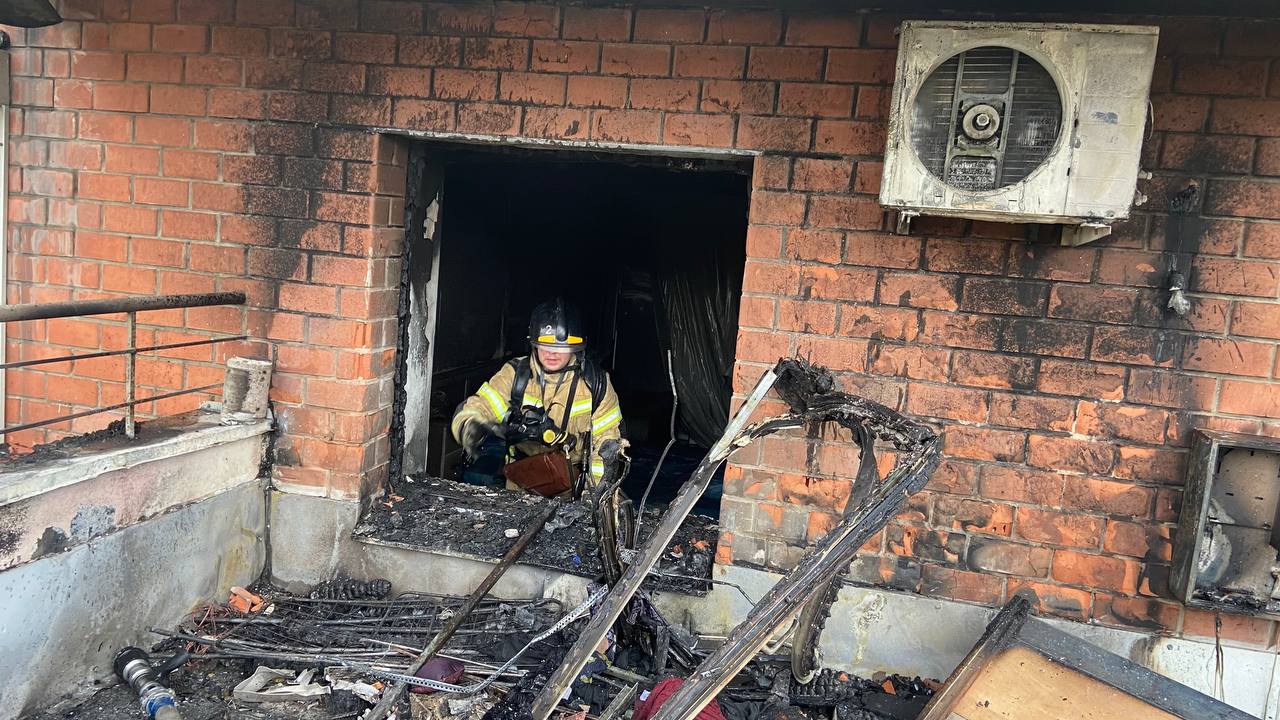 Пожар произошел в 16-этажном доме на улице Советской в Иркутске 22 сентября