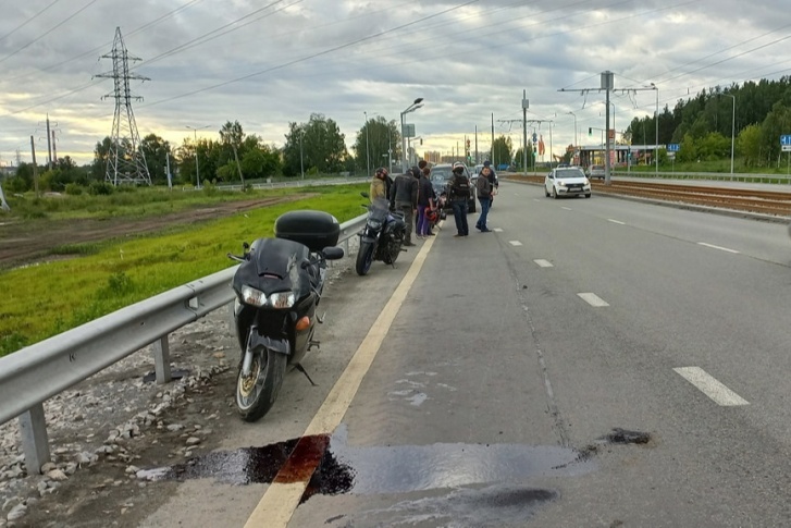 Мотоциклиста спасли шлем и полная экипировка Мотоциклиста спасли шлем и полная экипировка