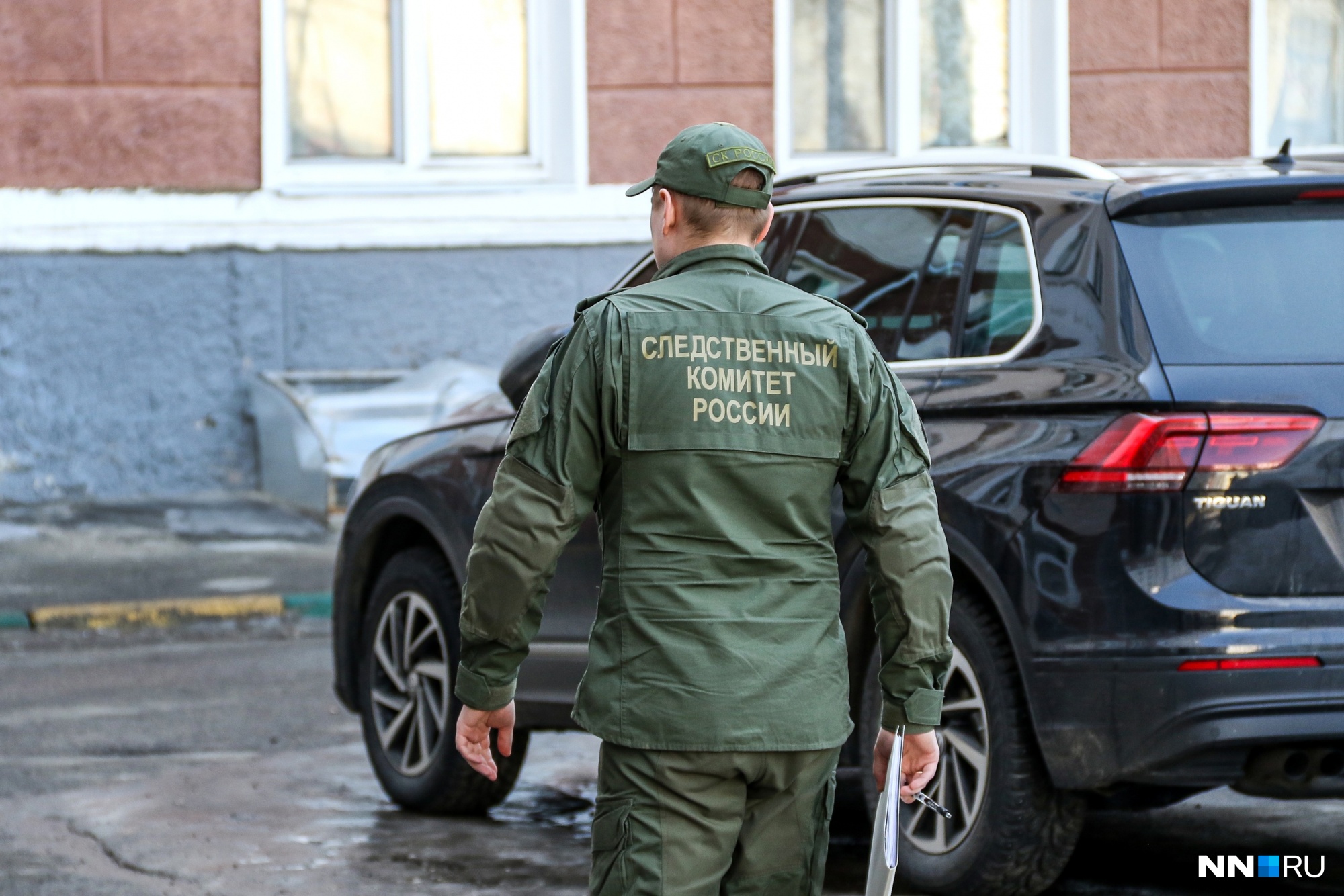Женщину, сбившую двух подростков в Нижегородской области, отправили в СИЗО