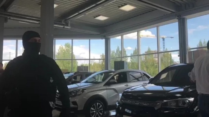 Автосалон «Феррум Авто» в Челябинске подвергся обыску по уголовному делу в августе 201<nobr class="_">9 го</nobr>да Автосалон «Феррум Авто» в Челябинске подвергся обыску по уголовному делу в августе 201<nobr class="_">9 го</nobr>да