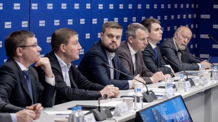 «Единая Россия» обеспечит поддержку бизнесу при интеграции с Донбассом