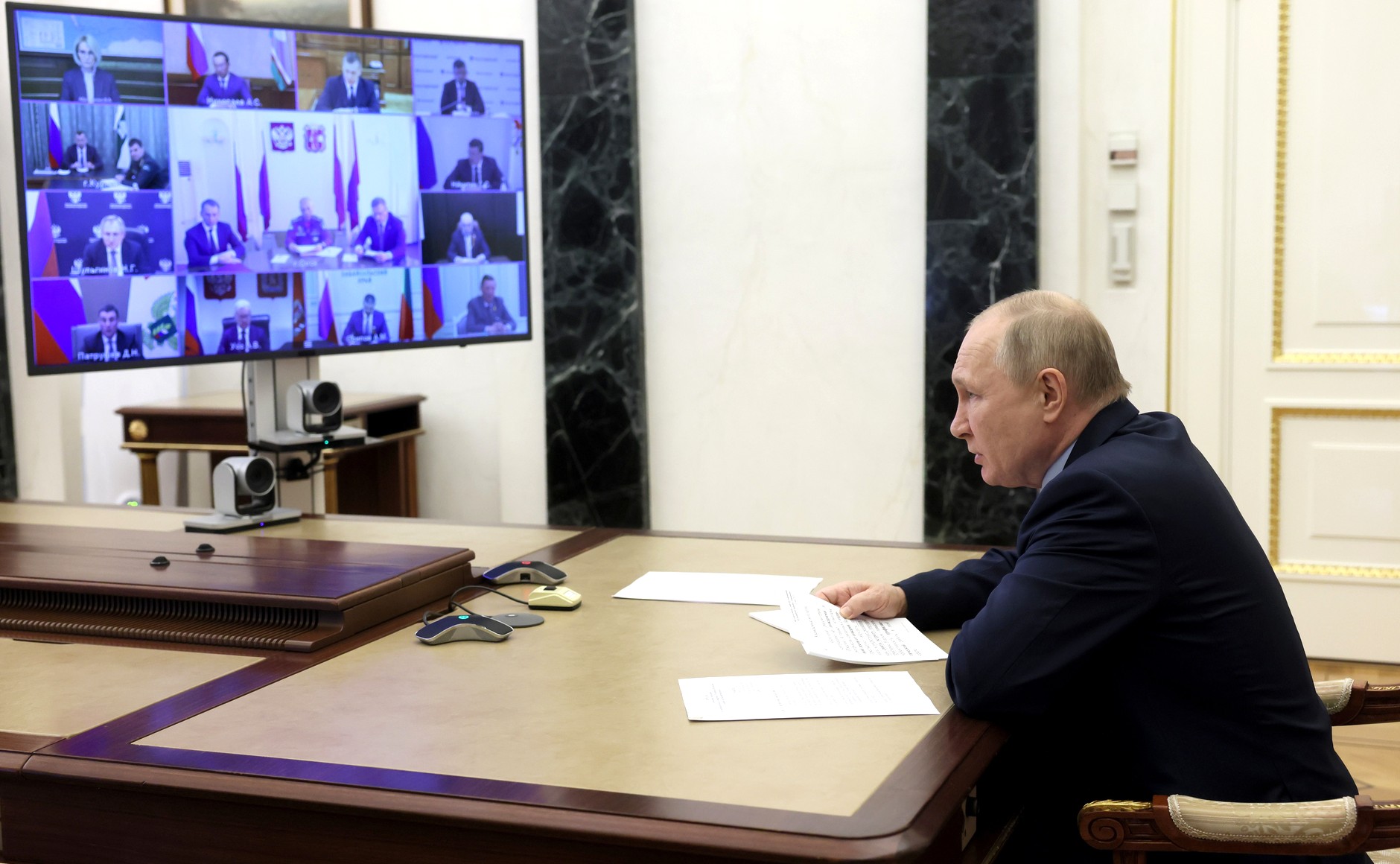 Бурков выступил на совещании у Путина по пожарам: коротко о том, что он сказал