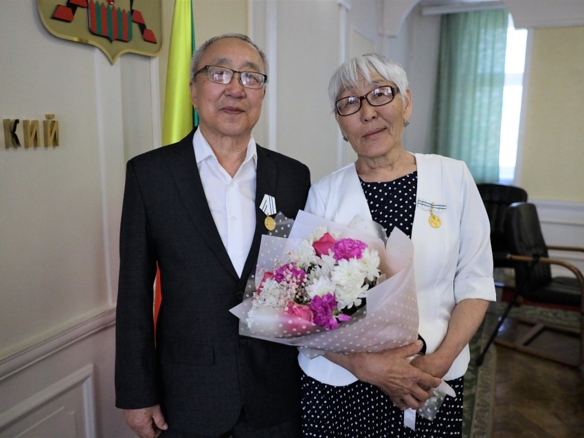 Семья из Забайкалья получила орден «Родительская слава» за 52 года брака