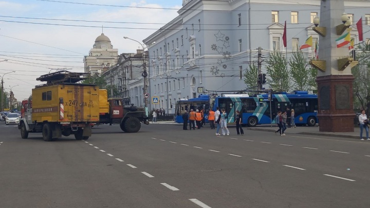 Движение по Ленинградской в час пик в Чите затруднено из-за неисправности троллейбуса