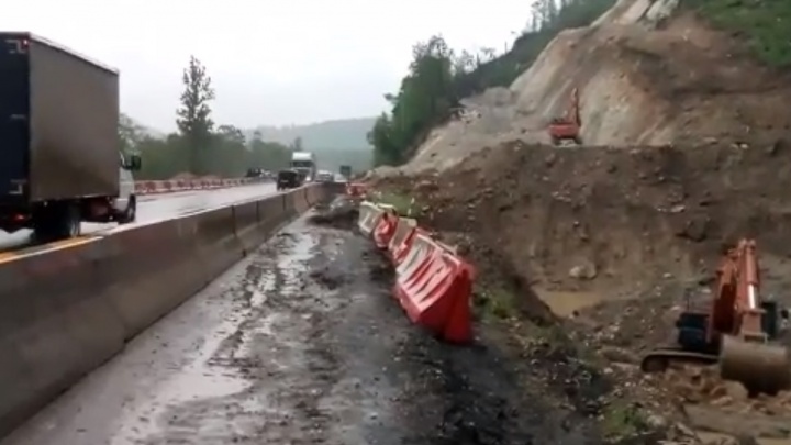 На участке М-5 в Челябинской области, где размыло дорогу, полностью восстановили движение