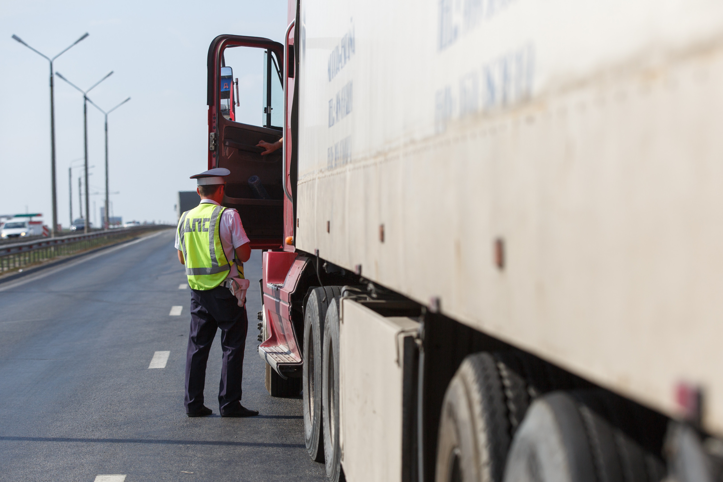Сон водителя грузовика мог стать причиной ДТП с маршруткой из Забайкалья