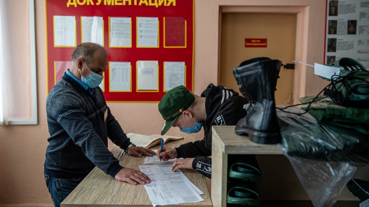 Владимир Путин одобрил участие добровольцев в спецоперации на Украине