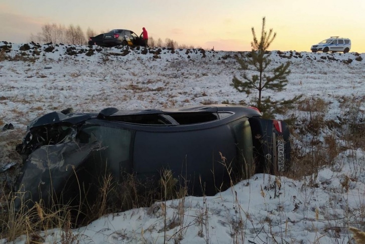 Один из автомобилей оказался в кювете после ДТП Один из автомобилей оказался в кювете после ДТП