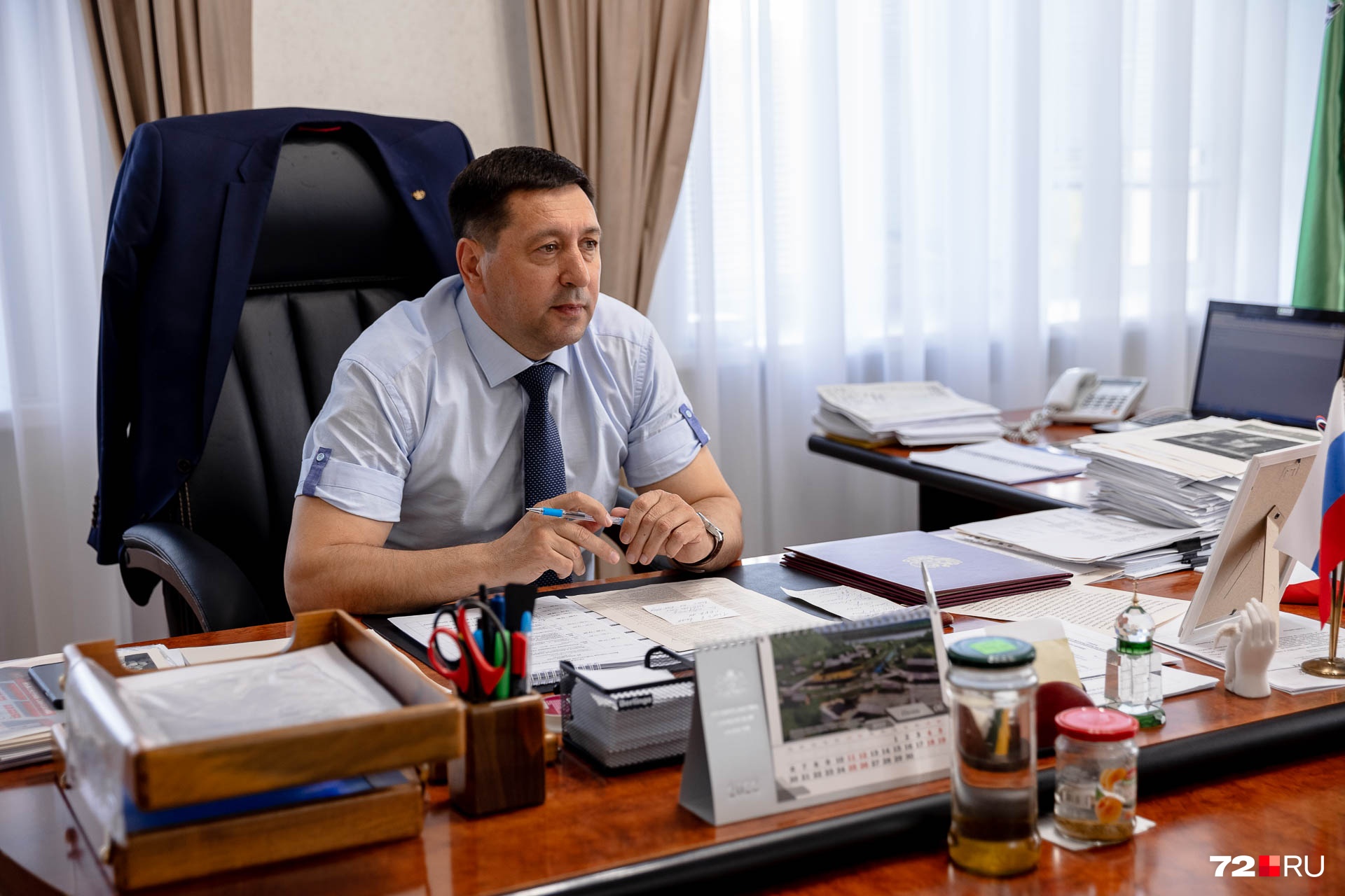Олег Кузнецов считает, что делать выводы пока рано — во всём должно разобраться следствие. Однако с доски почета фото Алексея всё же убрали Олег Кузнецов считает, что делать выводы пока рано — во всём должно разобраться следствие. Однако с доски почета фото Алексея всё же убрали