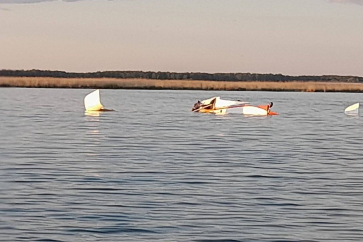 Самолет-амфибия экстренно сел на озере Мергень
