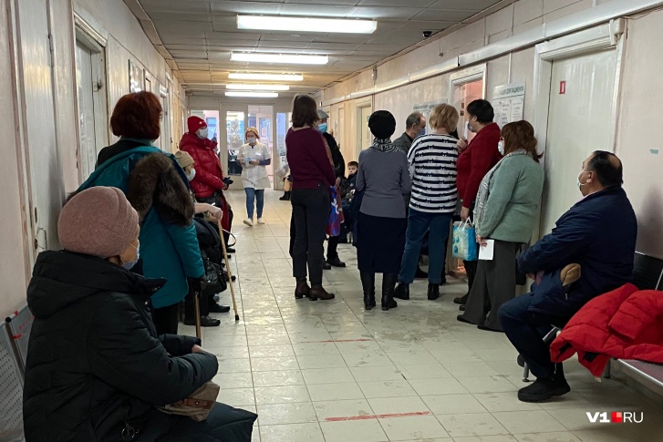 Медики поликлиник обратились за помощью к горожанам Медики поликлиник обратились за помощью к горожанам