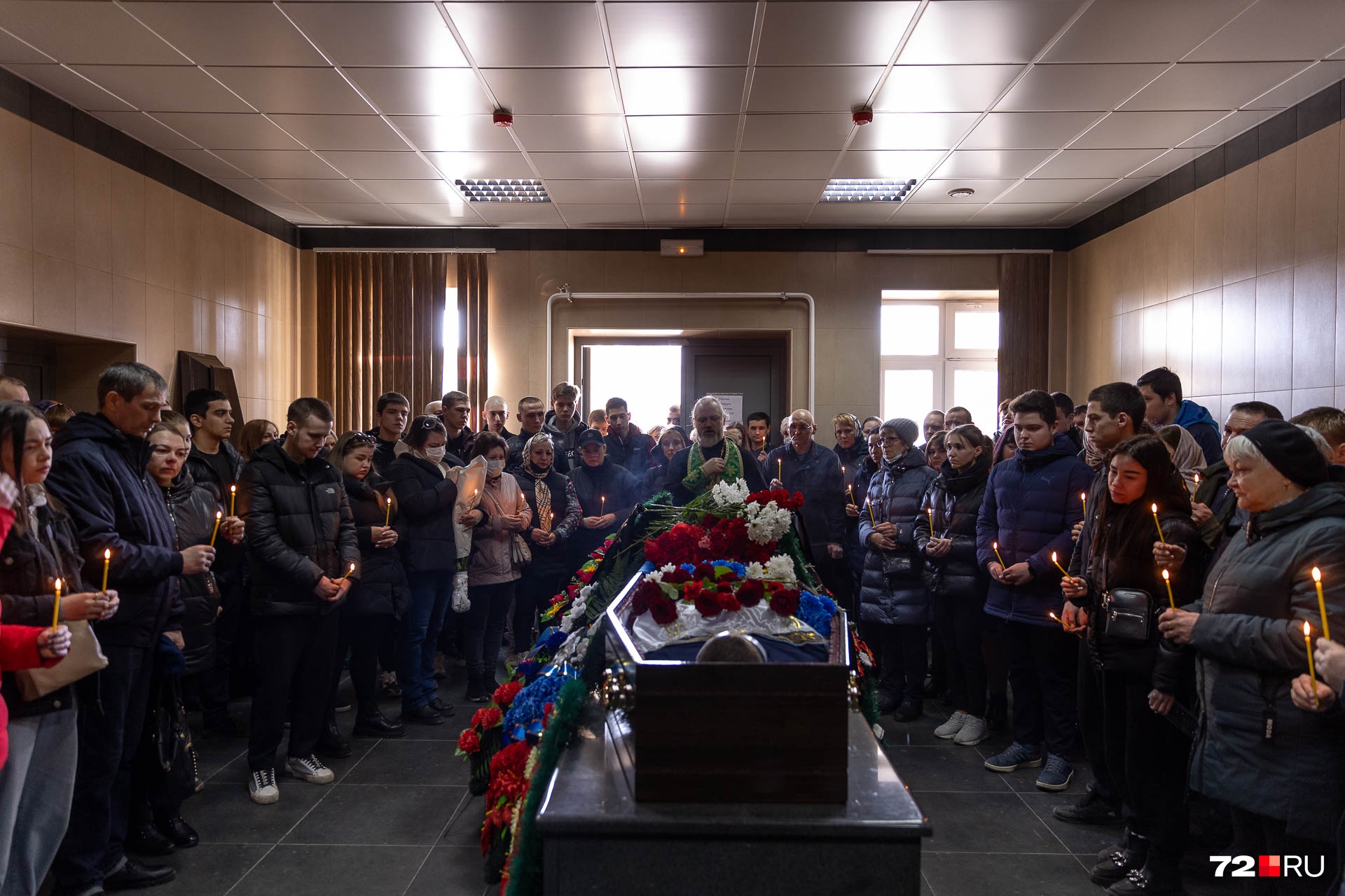 Во время прощания с Андреем Огибаловым прошло и отпевание Во время прощания с Андреем Огибаловым прошло и отпевание