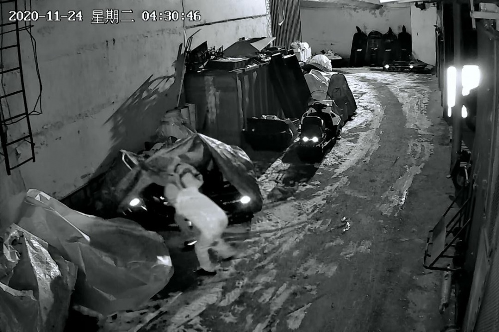 В Екатеринбурге осудили банду, которая поставила на поток кражу снегоходов и квадроциклов. Их не пугали даже камеры