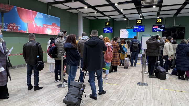 Кубанские аэропорты больше не будут обслуживать пассажиров с картами лояльности Priority Pass