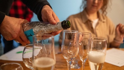 Какое шампанское купить на Новый год? Слепая дегустация <nobr class="_">8 сухих</nobr> игристых вин (победитель неожиданный)