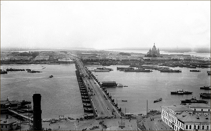 В <nobr class="_">1930-м</nobr> вместо наплавного моста появился постоянный — Канавинский В <nobr class="_">1930-м</nobr> вместо наплавного моста появился постоянный — Канавинский