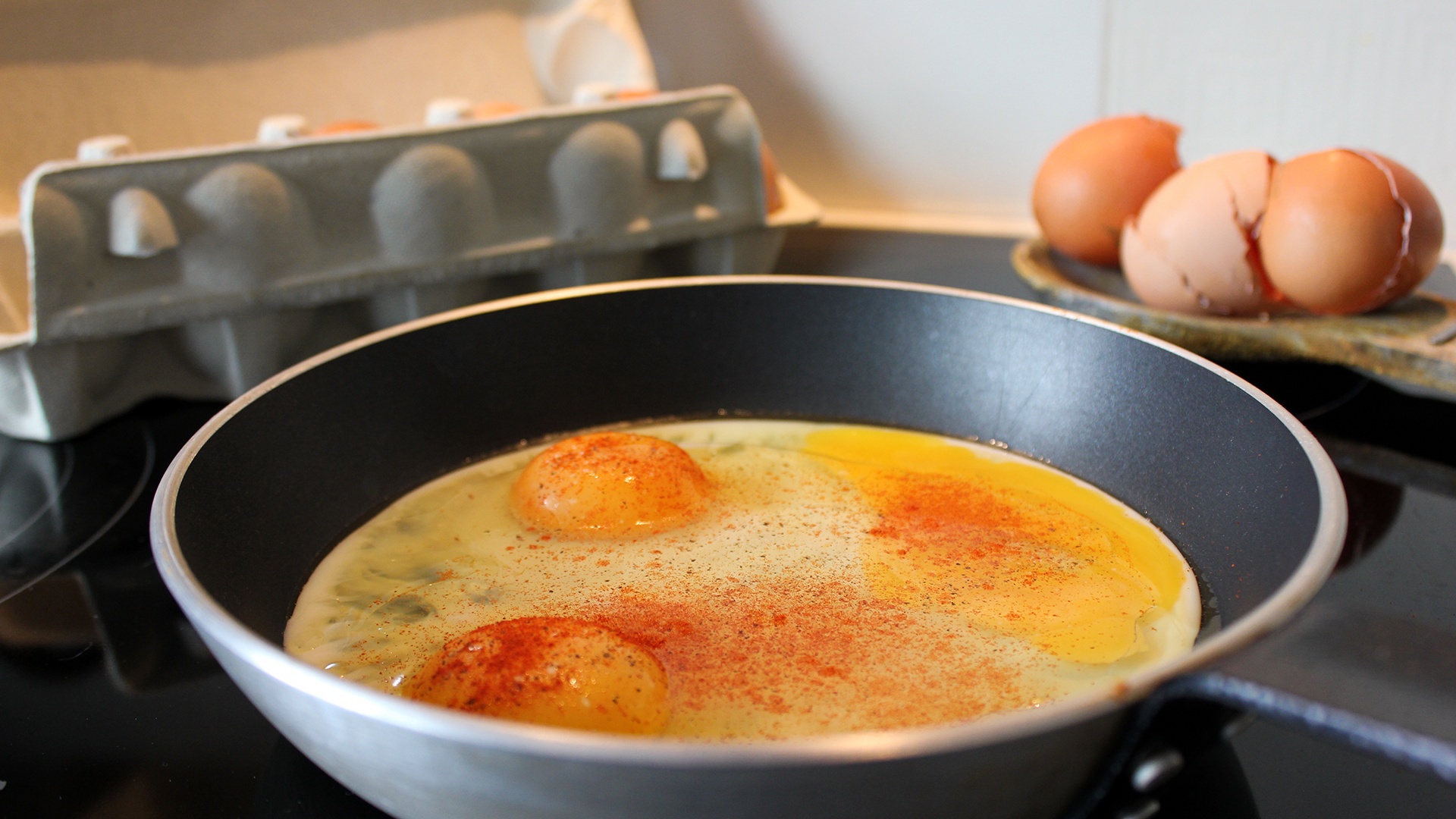 Почему нельзя есть яйца каждый день? Отвечают врачи