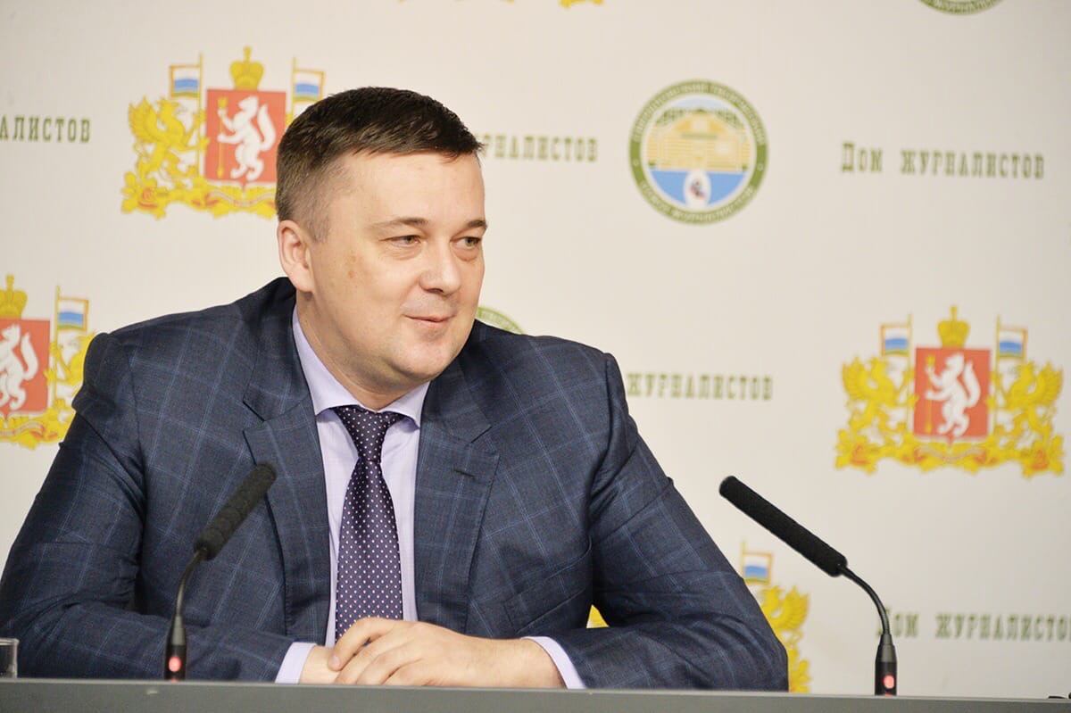 Губернатор Свердловской области назначил себе нового зама. Рассказываем, что о нем известно