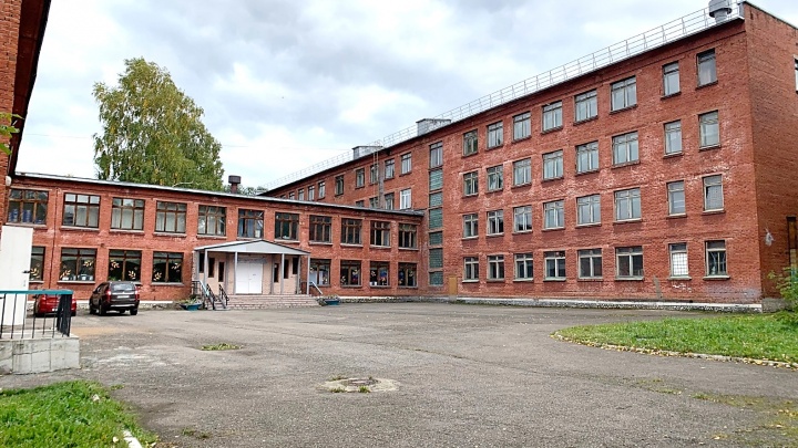 Власти Кемерова заплатят почти полмиллиарда рублей за ремонт старой школы