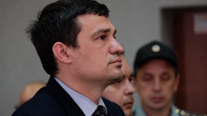 После дебоша в пермском баре экс-депутат Александр Телепнев выплатил обоим пострадавшим компенсации
