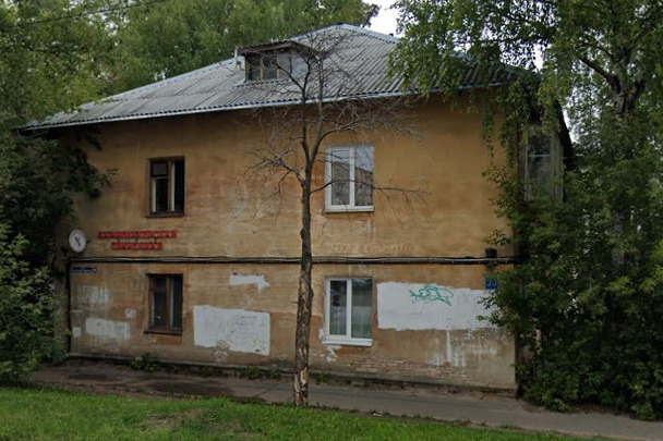 Семья погибшего мальчика недавно купила квартиру в ипотеку в одной из старых двухэтажек на улице Щербакова