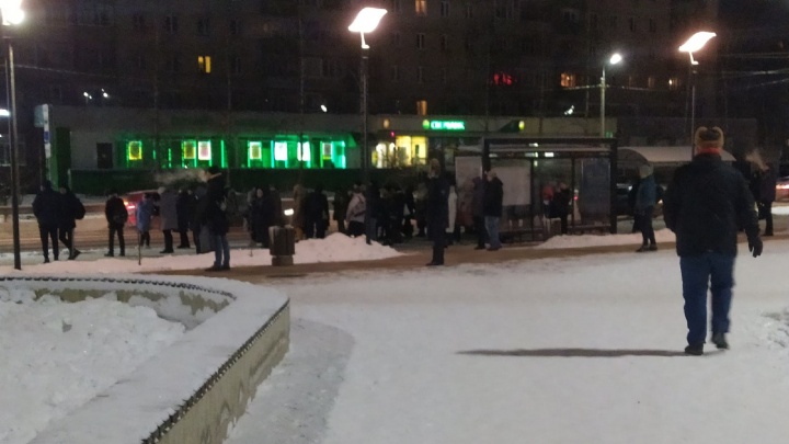 «40 минут на остановке»: власти объяснили, почему утром в Ярославле не было автобусов