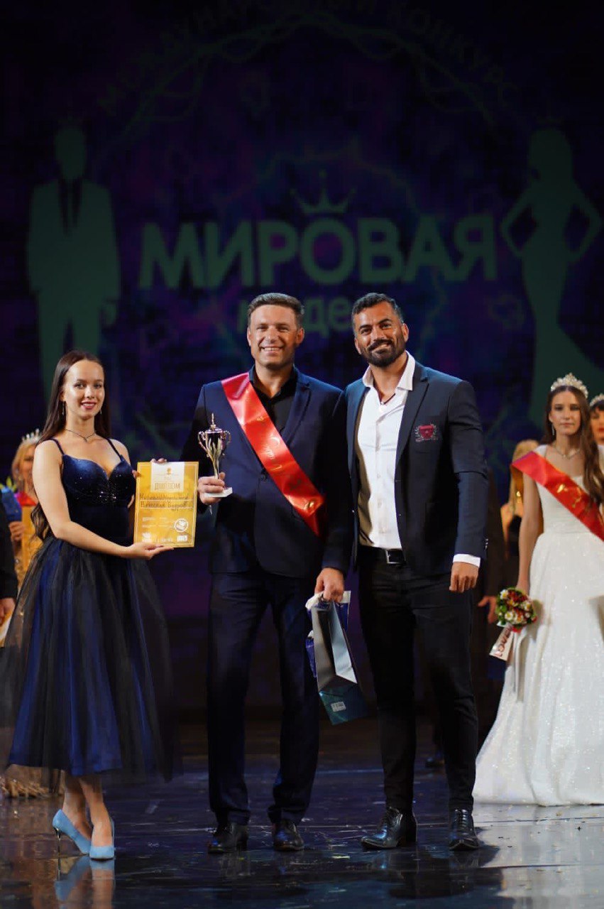 Вячеслав давно занимается моделингом и снимается в фильмах Вячеслав давно занимается моделингом и снимается в фильмах