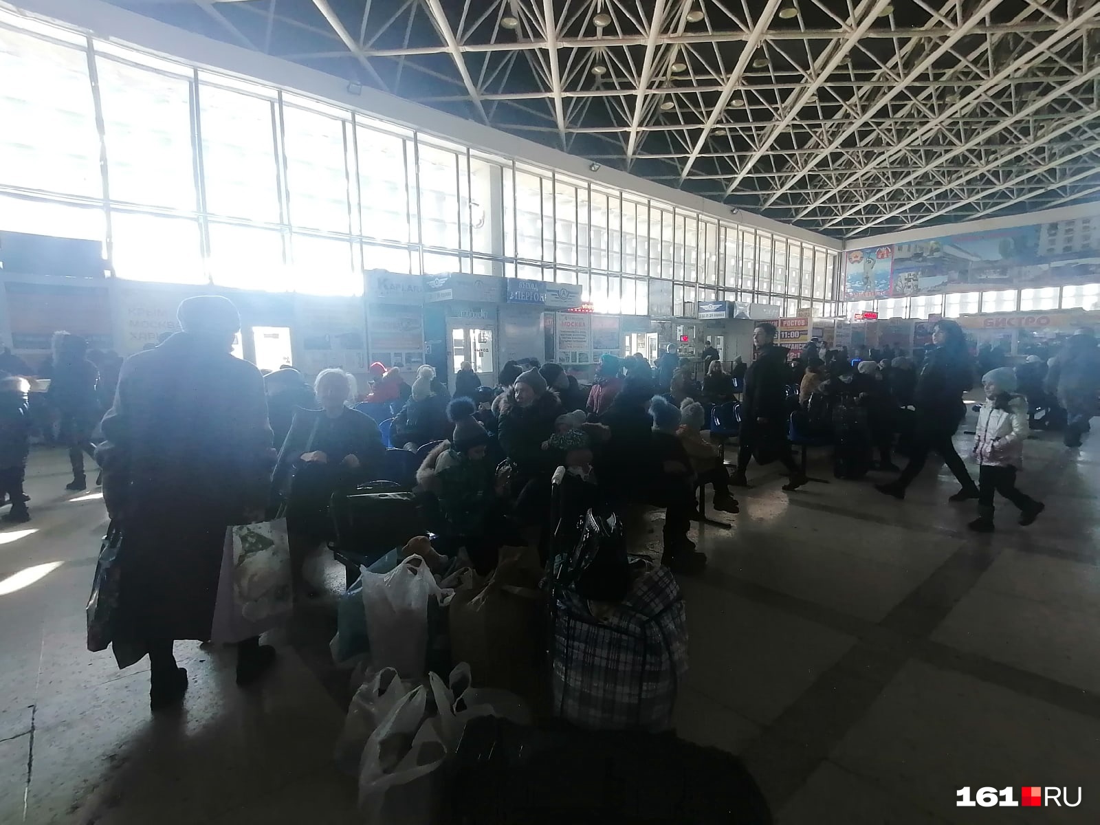 Одна из них — городской автовокзал Одна из них — городской автовокзал