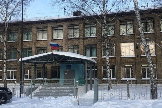 Школа находится на улице Народной Школа находится на улице Народной